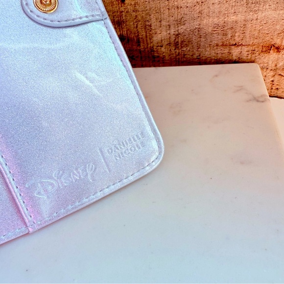 Danielle Nicole Retired Cinderella Phone/Wallet Crossbody Bag - Picture 5 of 9